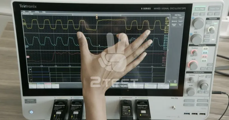 2TEST представил новые возможности комбинированных осциллографов Tektronix серий MSO5 и MSO6 для повышения эффективности тестирования и настройки портативных мобильных девайсов