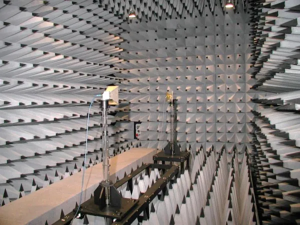 Акустическая безэховая камера