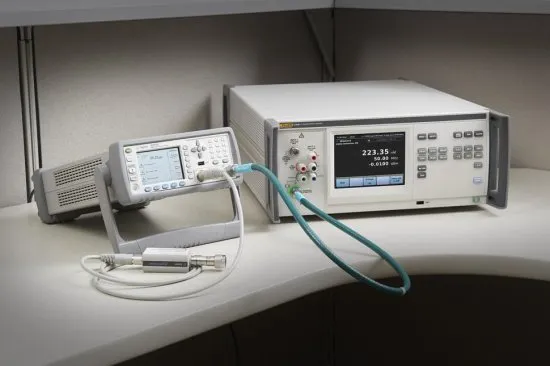 Передовой измерительный эталон переменного напряжения