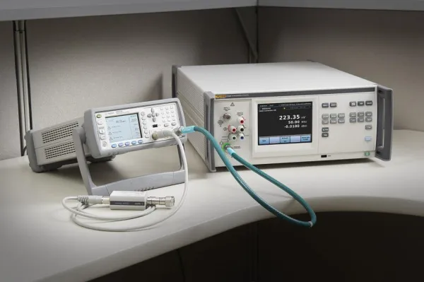 Передовой измерительный эталон переменного напряжения