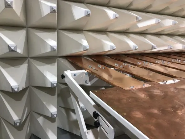 Ультра-компактная камера для проведения испытаний на ЭМС