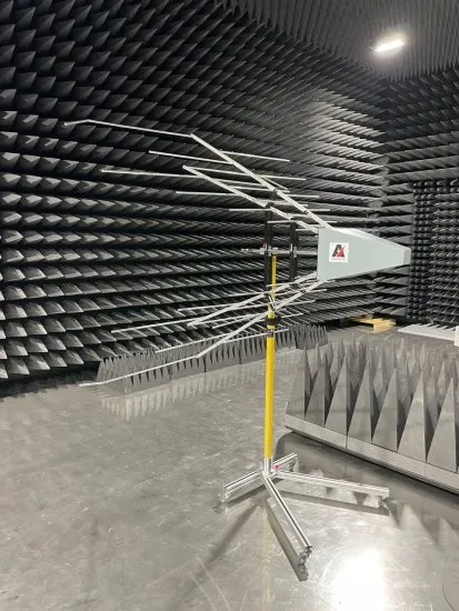 Двусложенная логопериодическая излучающая антенна ANTENAX BME-LP 9129