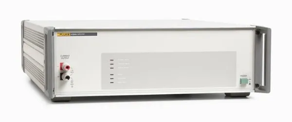 Усилитель 5725A для универсальных калибраторов серии 5700A