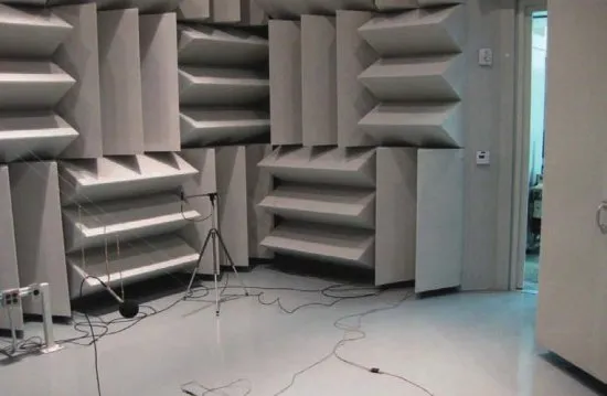 Акустическая безэховая камера