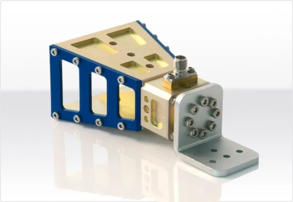 Рупорная СВЧ антенна PowerLOG 40400