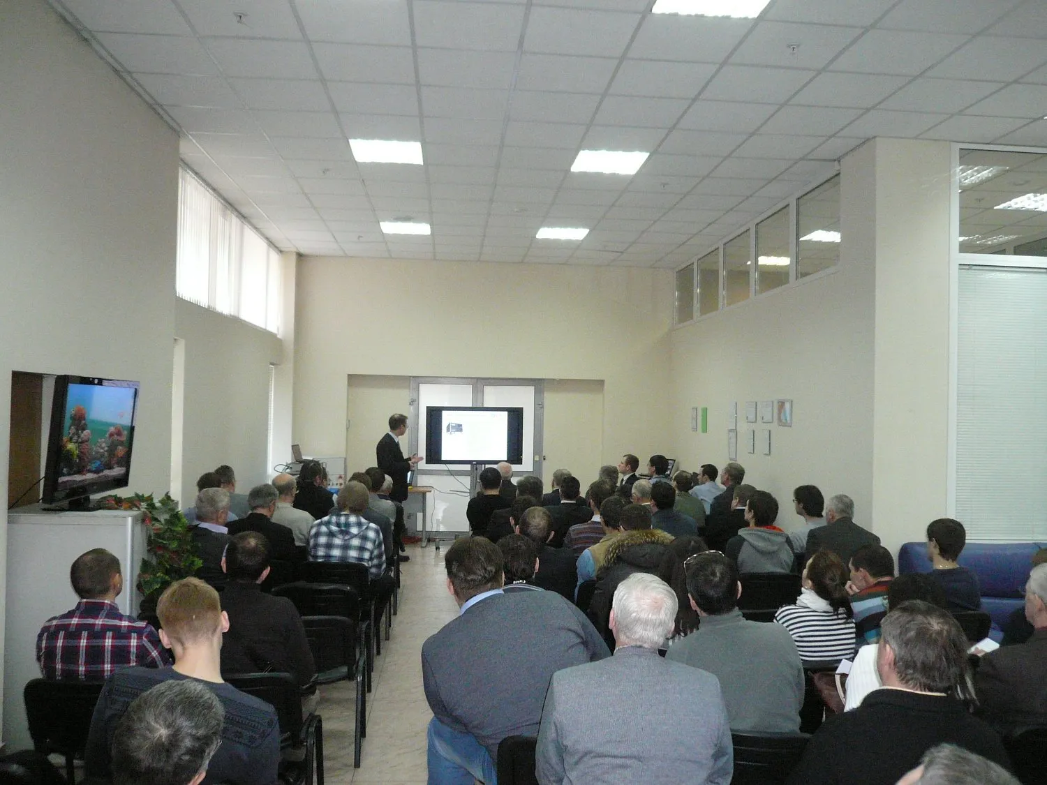 Семинар: Современные решения и оборудование для проверки космической техники на электромагнитную совместимость