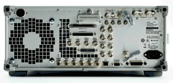 Векторный генератор сигналов PSG Keysight (Agilent) E8267D