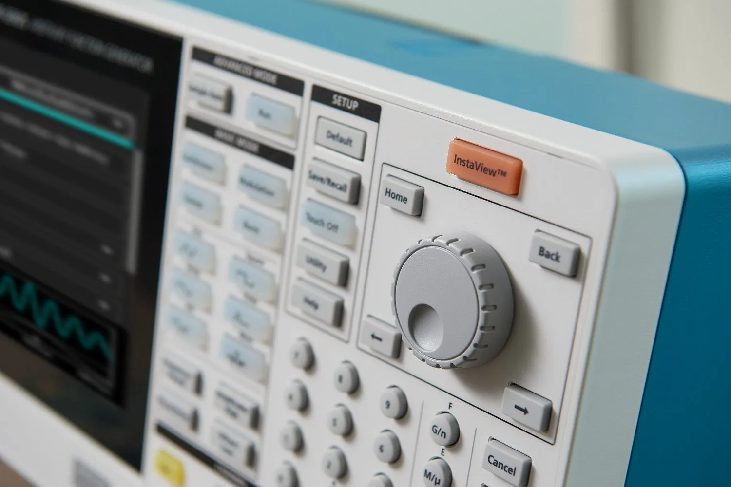 2TEST начинает поставки новых генераторов сигналов произвольной формы Tektronix AFG31000