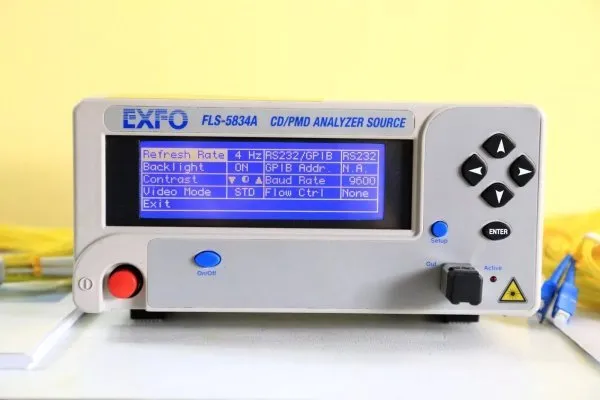 Широкополосный источник излучения для анализа дисперсии EXFO FLS-5834A