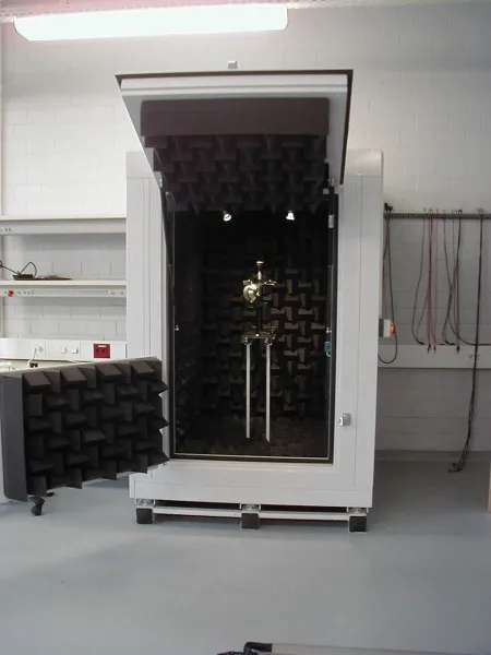 Компактные безэховые камеры IAC Acoustics