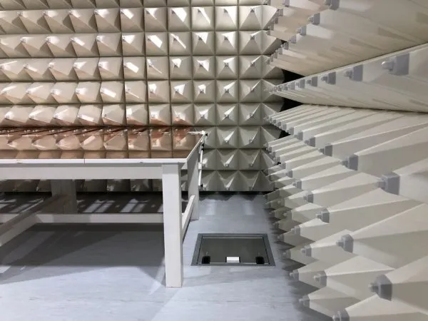 Ультра-компактная камера для проведения испытаний на ЭМС