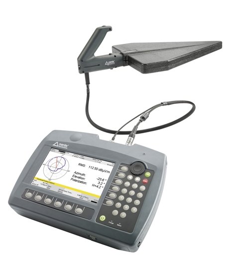 Анализатор спектра — портативный измерительный сканирующий приёмник Narda IDA 3106