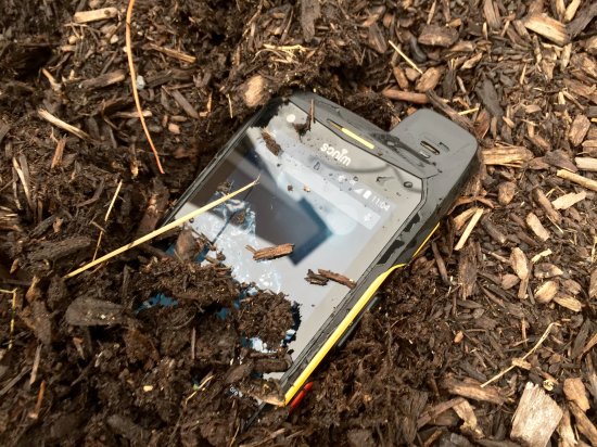 Защищенный LTE-смартфон Sonim XP7