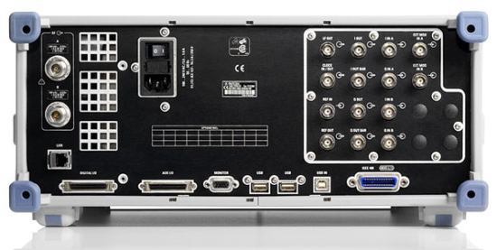 Векторный генератор сигналов Rohde & Schwarz SMATE200A