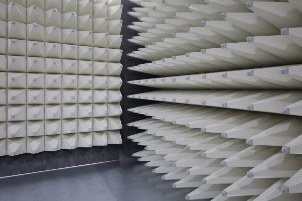 Безэховая камера Безэховая камера