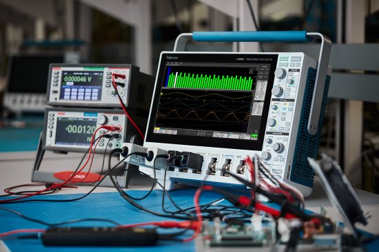 Осциллографы смешанных сигналов Tektronix MSO серии 4 Осциллографы смешанных сигналов Tektronix MSO серии 4
